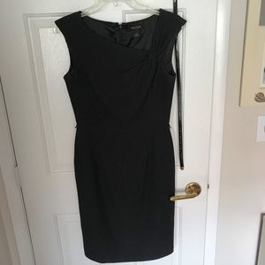 WHITE HOUSE BLACK MARKET Size 4 sleeveless Dress